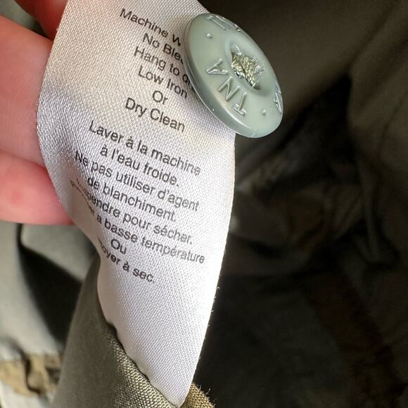 TNA Aritzia Womens size Small Camo Utility Jacket Green Adjustable Waist - Picture 11 of 14